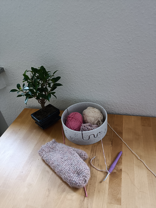 3D-printet garnskål med sommerfugle og blomster