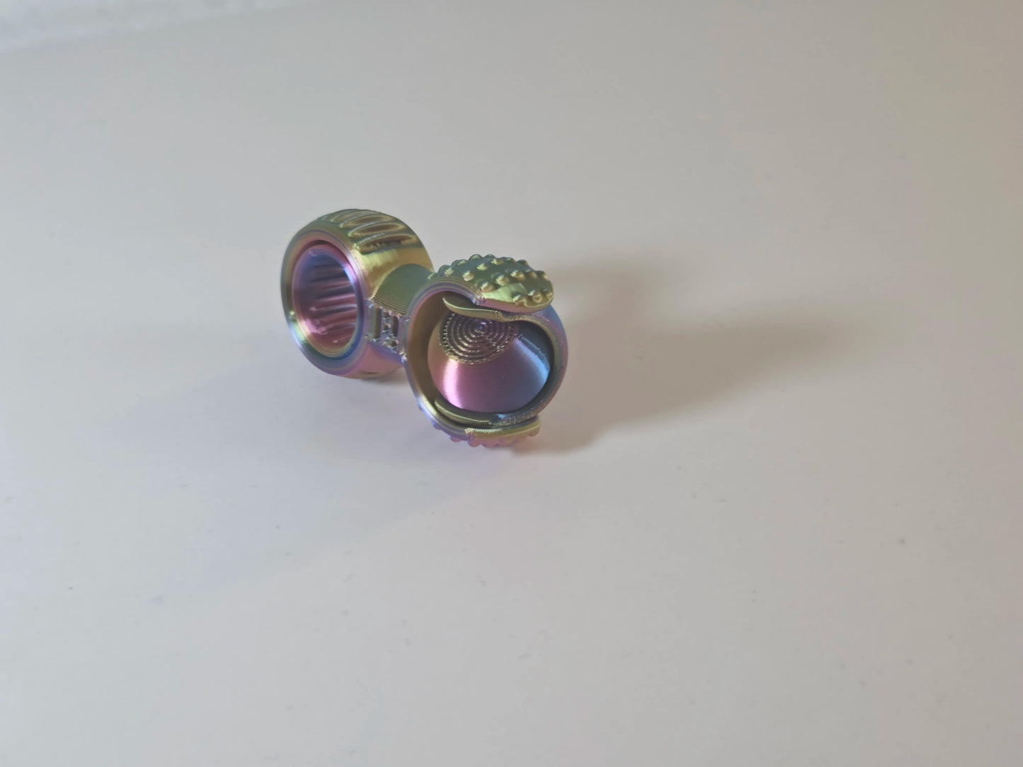 SpinBar – Dual-Axis Free-Ball Fidget Spinner