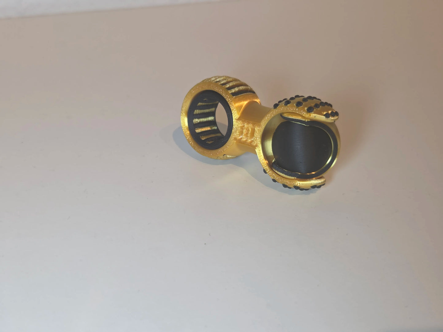SpinBar – Dual-Axis Free-Ball Fidget Spinner