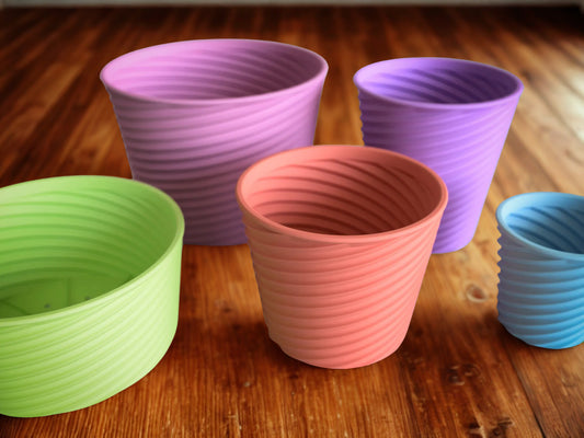 3D-printet urtepotteskjuler med spiral mønster – fås i flere størrelser og farver