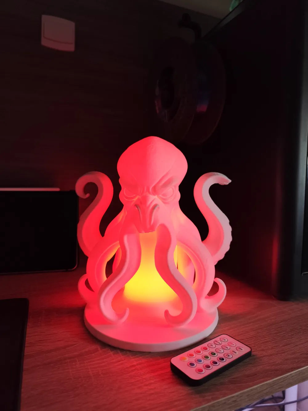 Kraken Night Lamp | Skandinavisk Design | LED eller Fyrfadslys