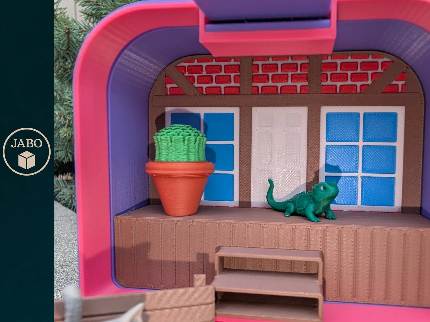 Mini Pet Carrier Display Set – Small World Diorama