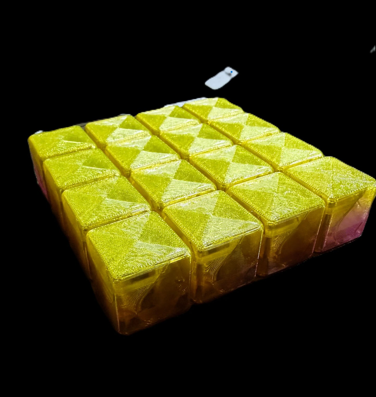 Ice Cube – Soft Sensory Squeeze Cube (3 størrelser)