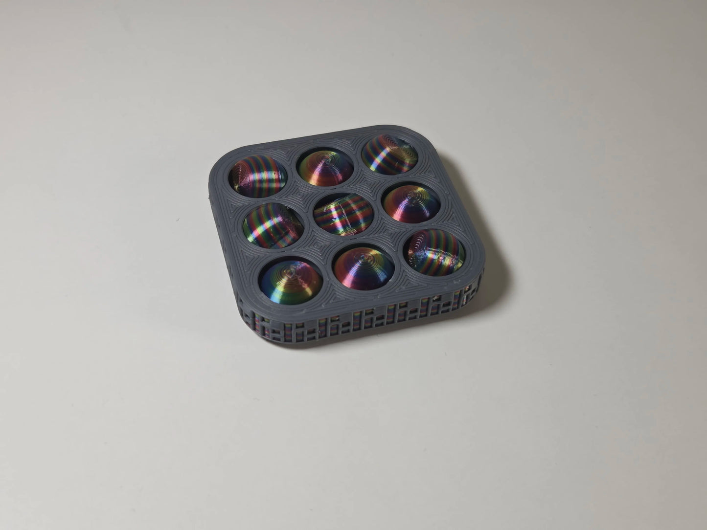 BallTrack Grid9 Fidget – Mekanisk Klik- og Banesystem
