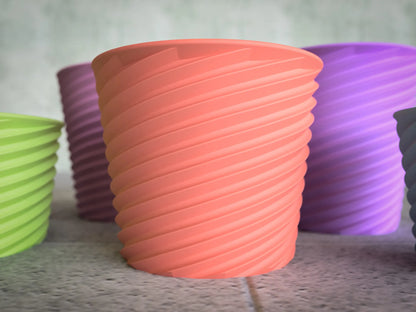 3D-printet urtepotteskjuler med spiral mønster – fås i flere størrelser og farver