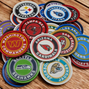 NFL Bordskåner Sæt – Vælg Dit Hold eller Alle 32 | Håndlavet Amerikansk Fodbold Gave